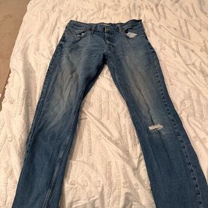 GoodFellow Men’s Lightwash Jean